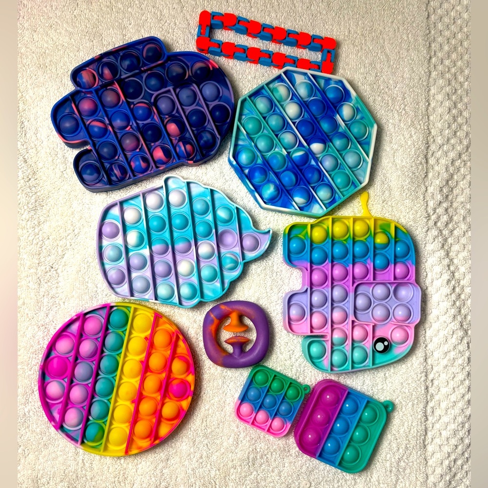 Fidget Variety Pack!Pop-its/Wacky Track/ Snapper!